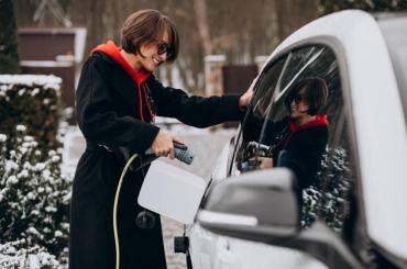 Как правильно ездить на электромобилях зимой – 10 правил